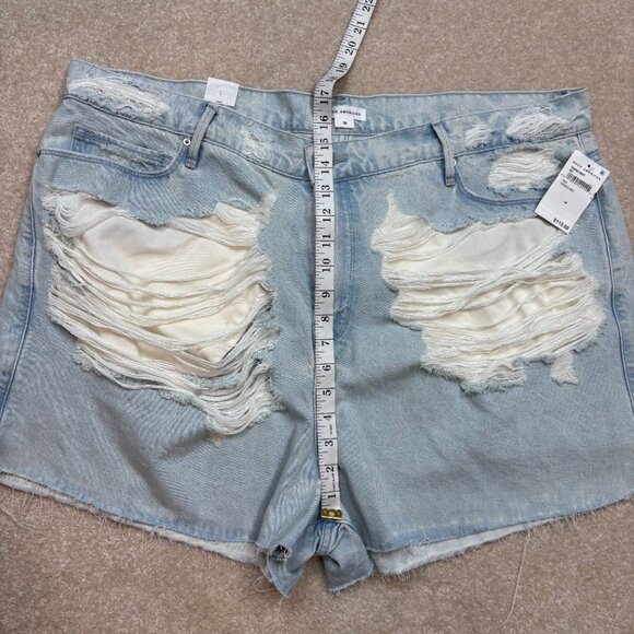 Good American 90s Shredded Light Wash Denim Jean Shorts - Size‎ 18 - NWT - Picture 6 of 8